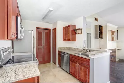 2030 Cascades Boulevard #302, Kissimmee, FL 34741 - Photo 9