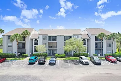 2030 Cascades Boulevard #302, Kissimmee, FL 34741 - Photo 1