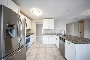 142 Padgett Pl S, Lakeland, FL 33809 - Photo 13