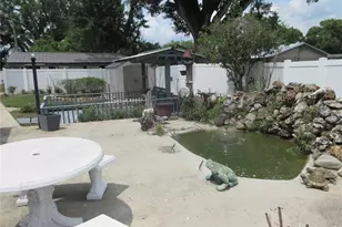 902 N Crystal Terrace, Plant City, FL 33563 - Photo 19