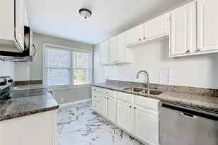 3323 Post St, Jacksonville, FL 32205 - Photo 9