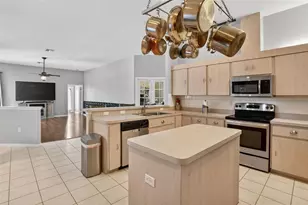 9363 Tooke Shore Dr, Weeki Wachee, FL 34613 - Photo 9