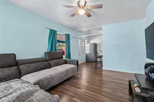 1038 Canal Dr W, Lakeland, FL 33801 - Photo 9