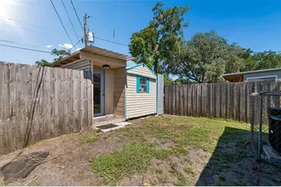 1038 Canal Drive W, Lakeland, FL 33801 - Photo 9