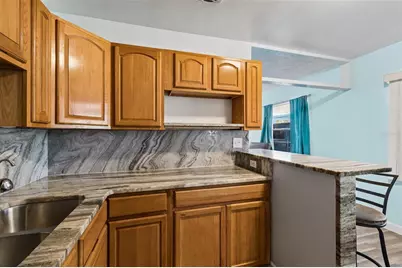 1038 Canal Drive W, Lakeland, FL 33801 - Photo 7