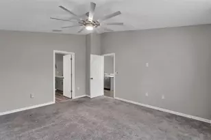 4553 White Marble Ct, Lakeland, FL 33811 - Photo 17