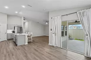 4553 White Marble Ct, Lakeland, FL 33811 - Photo 13