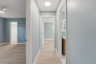 3356 Plantation Pl, Sarasota, FL 34231 - Photo 17