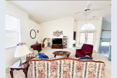 1430 Walden Oaks Place, Plant City, FL 33563 - Photo 5