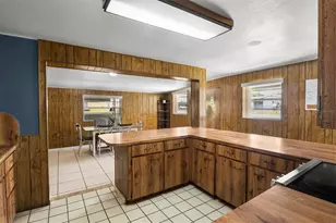 1307 Mayflower Dr, Lakeland, FL 33810 - Photo 9