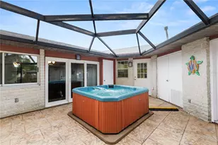 6230 Forestwood Dr W, Lakeland, FL 33811 - Photo 13