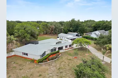 6230 Forestwood Drive W, Lakeland, FL 33811 - Photo 9