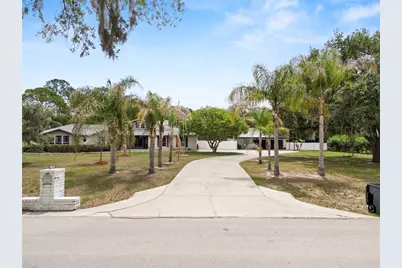 6230 Forestwood Drive W, Lakeland, FL 33811 - Photo 3