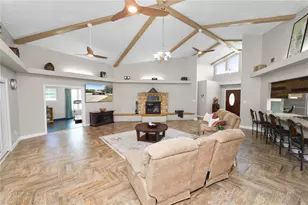 6230 Forestwood Dr W, Lakeland, FL 33811 - Photo 23
