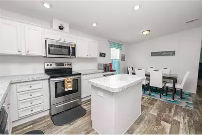 1052 Lamp Post Lane, Lakeland, FL 33809 - Photo 11
