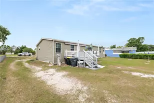 1052 Lamp Post Ln, Lakeland, FL 33809 - Photo 39
