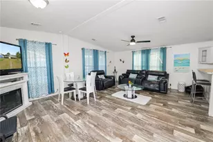 1052 Lamp Post Ln, Lakeland, FL 33809 - Photo 5