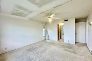 333 Lake Howard Dr NW, Winter Haven, FL 33880 - Photo 15