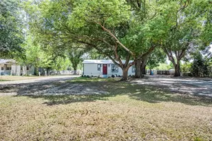 5220 Spring Creek Dr, Lakeland, FL 33811 - Photo 3
