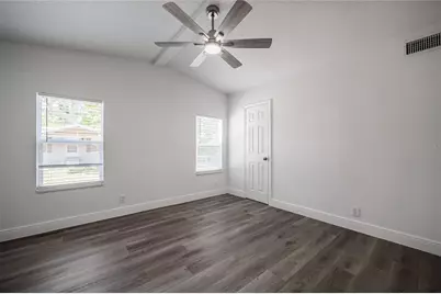 5220 Spring Creek Dr, Lakeland, FL 33811 - Photo 7