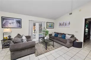 2304 Cheshire Pl, Lakeland, FL 33810 - Photo 5