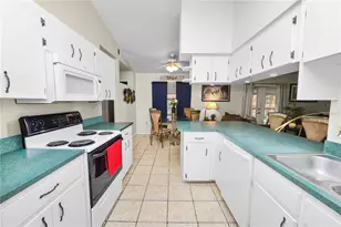 2304 Cheshire Pl, Lakeland, FL 33810 - Photo 19