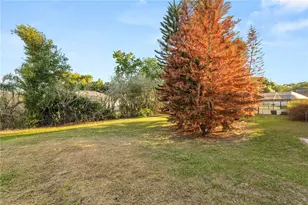 2304 Cheshire Pl, Lakeland, FL 33810 - Photo 13
