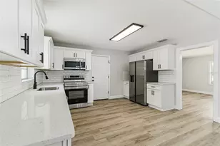 85 Temple St, Mulberry, FL 33860 - Photo 3
