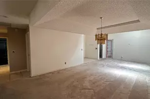 2898 Hammock Dr, Plant City, FL 33566 - Photo 5
