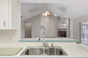 4144 Staffordshire Dr, Lakeland, FL 33809 - Photo 13