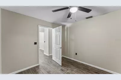 4605 Valley View Drive E, Lakeland, FL 33813 - Photo 5