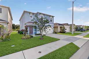 3365 Costello Cir, Winter Haven, FL 33884 - Photo 3