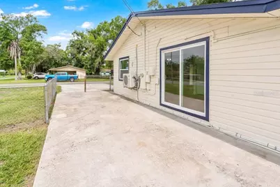 1502 N Bracewell Drive, Plant City, FL 33563 - Photo 29