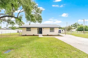 1502 N Bracewell Dr, Plant City, FL 33563 - Photo 1