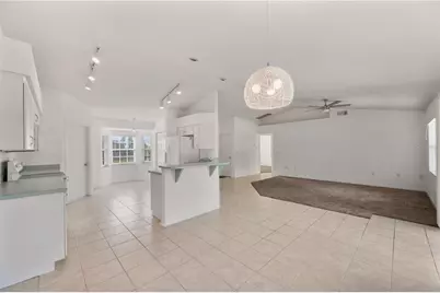 6217 Cross Creek Boulevard, Lakeland, FL 33813 - Photo 5