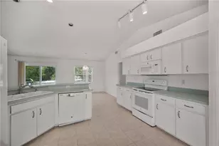 6217 Cross Creek Blvd, Lakeland, FL 33813 - Photo 7