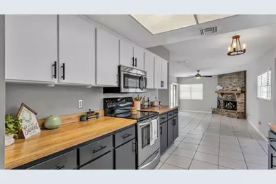 2331 Peppercorn Street, Kissimmee, FL 34741 - Photo 7