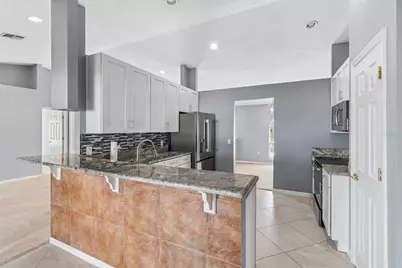 6352 Prominence Point Drive, Lakeland, FL 33813 - Photo 11