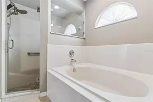 6352 Prominence Point Dr, Lakeland, FL 33813 - Photo 23