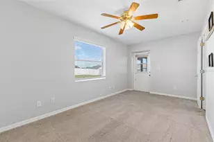 6352 Prominence Point Dr, Lakeland, FL 33813 - Photo 37