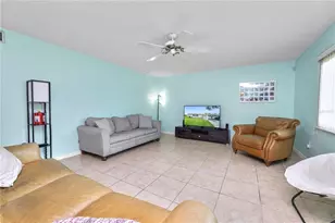 711 Barber Cir, Lakeland, FL 33803 - Photo 7