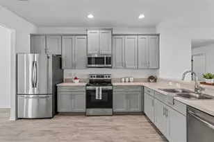 2728 Hudson St, Lakeland, FL 33810 - Photo 9
