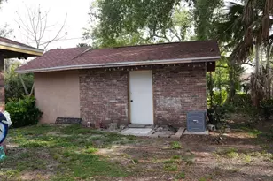 1022 Lamplighter Ln, Lakeland, FL 33813 - Photo 5