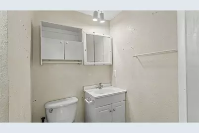 703 W Alamo Drive, Lakeland, FL 33813 - Photo 23