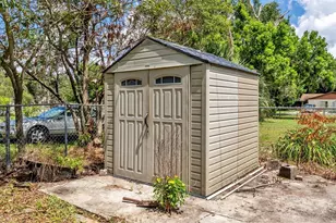 703 W Alamo Dr, Lakeland, FL 33813 - Photo 7