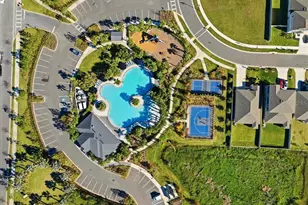 1211 Tahitian Sunrise Dr, Plant City, FL 33565 - Photo 5