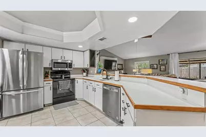 1418 Sandalwood Drive, Plant City, FL 33563 - Photo 13