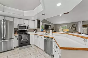 1418 Sandalwood Dr, Plant City, FL 33563 - Photo 13
