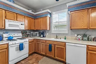 6257 Silver Lakes Dr W, Lakeland, FL 33810 - Photo 19