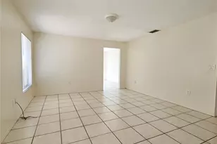 1424 Bramblewood Dr, Lakeland, FL 33811 - Photo 3